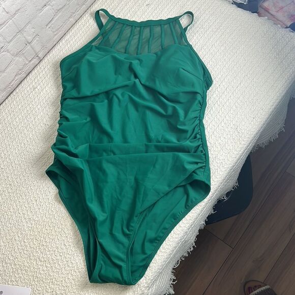NWT AQUA EVE SWIMSUIT - Picture 1 of 10